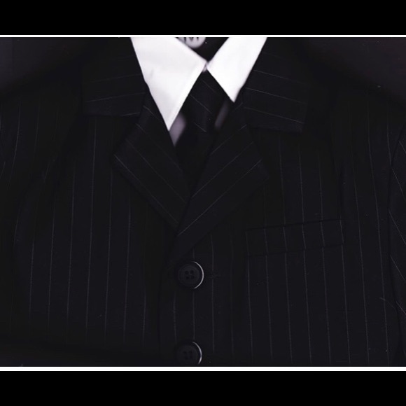 Boys 5 Piece Black Pin-Striped Suit Vest and Tie - Picture 4 of 7